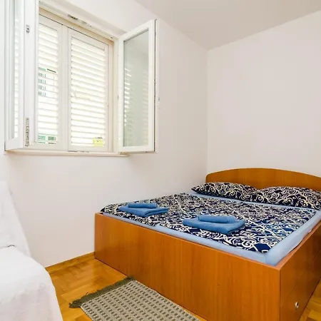Maya Relax - Two-bedroom With Balcony And Partial Sea View *