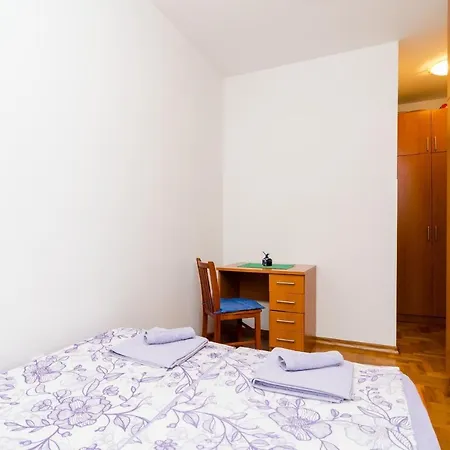 Maya Relax - Two-bedroom With Balcony And Partial Sea View *