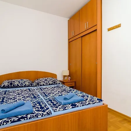 Maya Relax - Two-bedroom With Balcony And Partial Sea View *